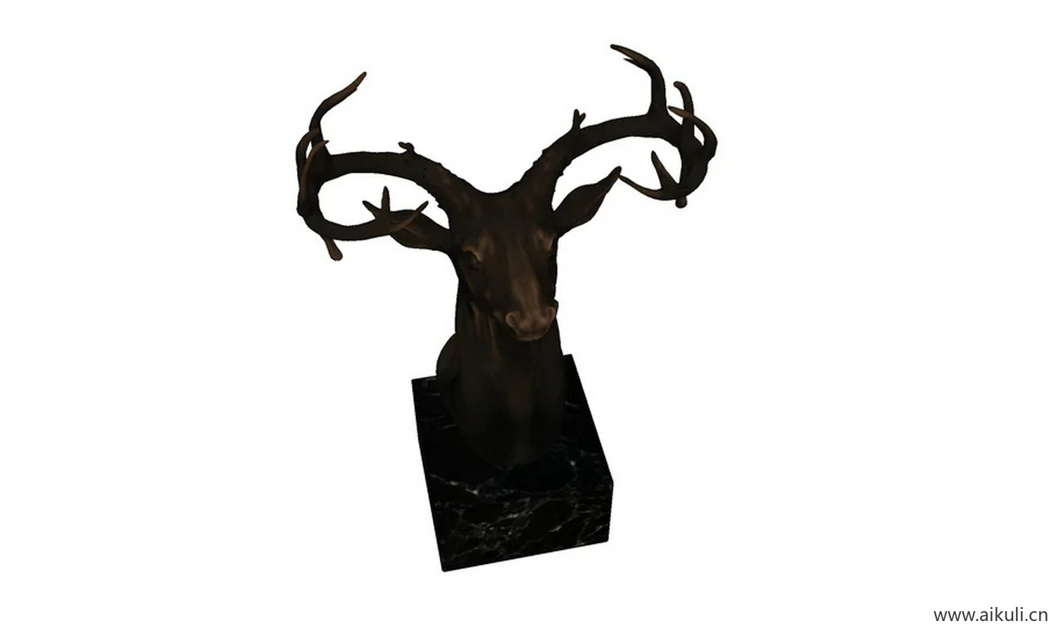 鹿头雕塑